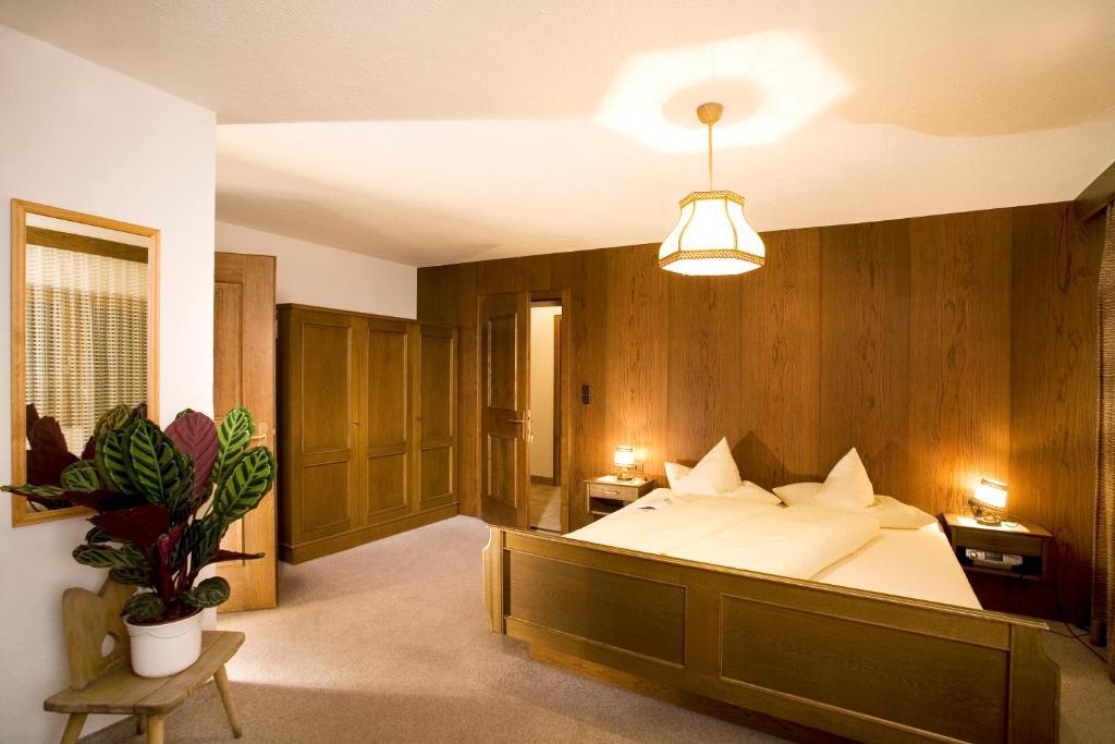 Haus Weidmannsheil Apartment Langenfeld Bagian luar foto
