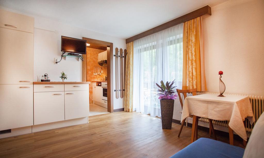 Haus Weidmannsheil Apartment Langenfeld Bagian luar foto